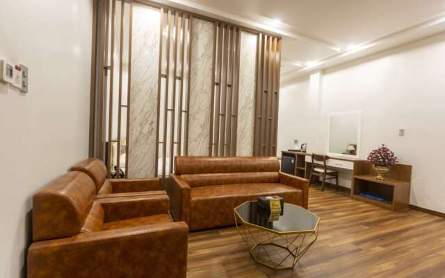 Hoang Hung Hotel