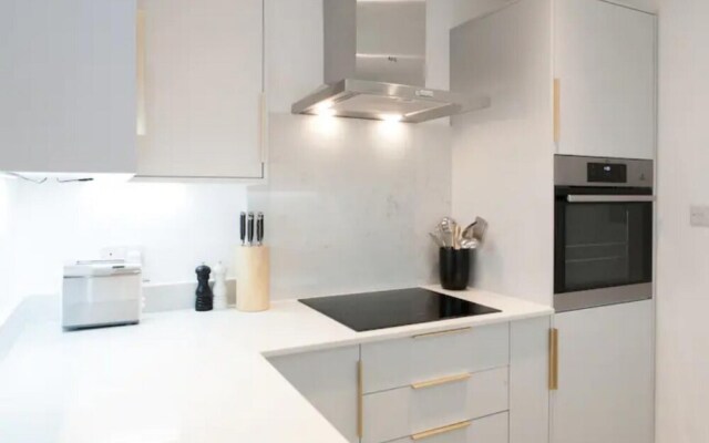 Stunning Newly Refurbished 2BD Shoreditch Flat