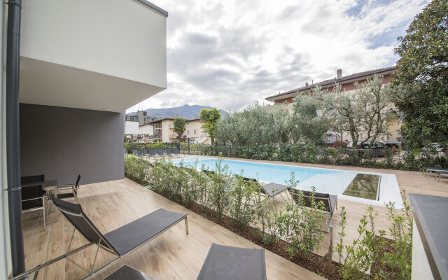Riva Lake lodge