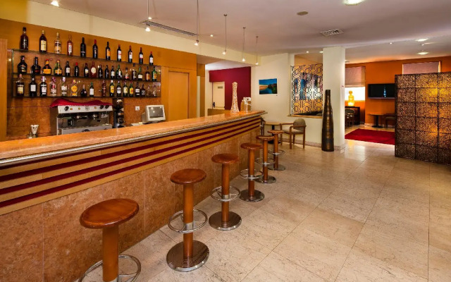 Luna Esperança Centro Hotel