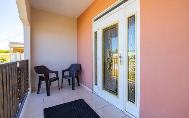 Colinas del Atlantico Vacational House 2nd Floor