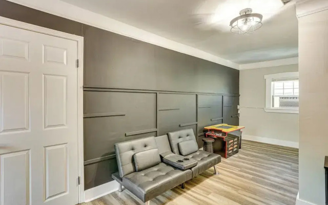3 Mi to Dtwn: Memphis Family Home