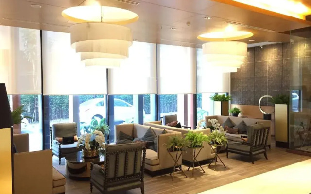 The Astra Luxury Suit condo