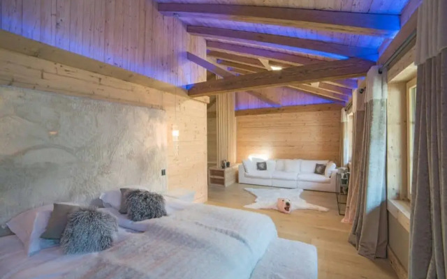 Superior Chalet With Views