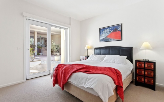 Southbound Escape at the Wharf – Guest Rooms – Narooma