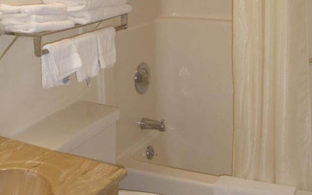 Econo Lodge South Olathe