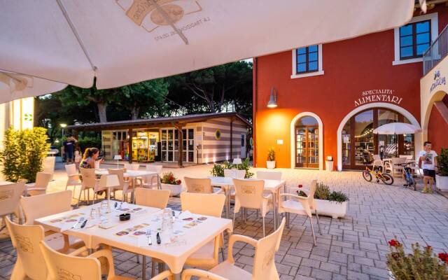 Club Del Sole Viareggio Family Collection