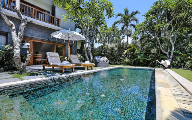 Swan Keramas Bali Villas