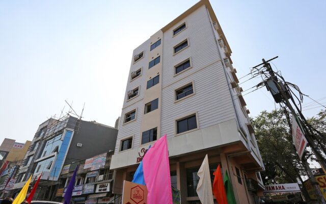 OYO Flagship 11549 Crystal INN