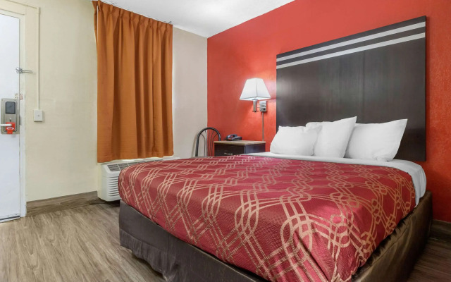 Econo Lodge Fort Jackson