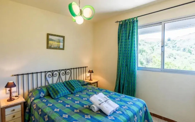 Casa Victoria Alozaina by Ruralidays