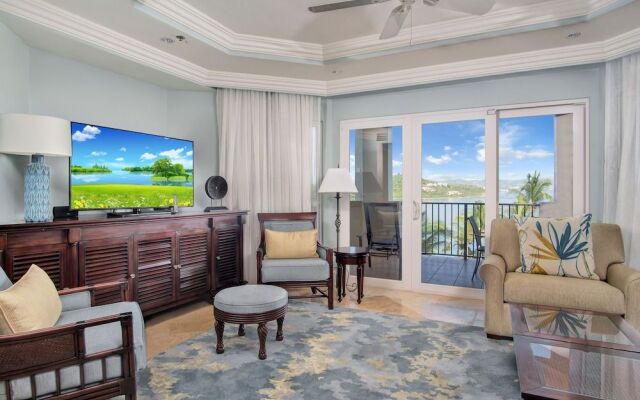 Ritz Carlton Club 3br Residence