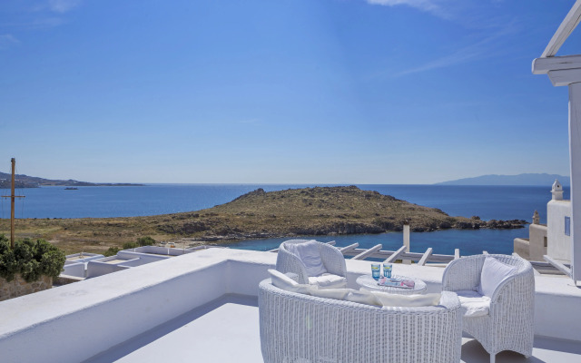 Casa Del Mar Mykonos Seaside Resort