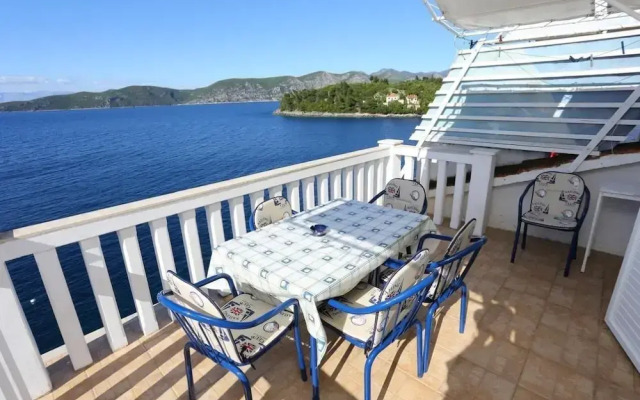 Ivo - 20m From the sea - A3