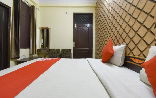 OYO 76394 Hotel Basanti