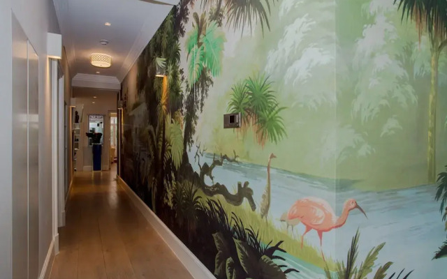 Exquisite Cadogan Square Knightsbridge Apartment