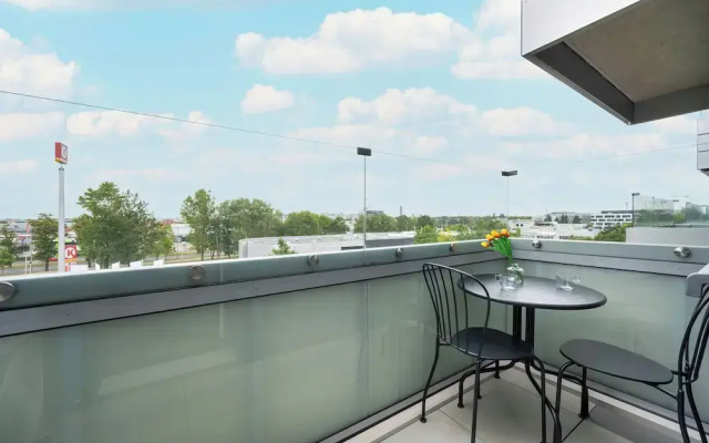 Air Conditioned Apartment by Renters