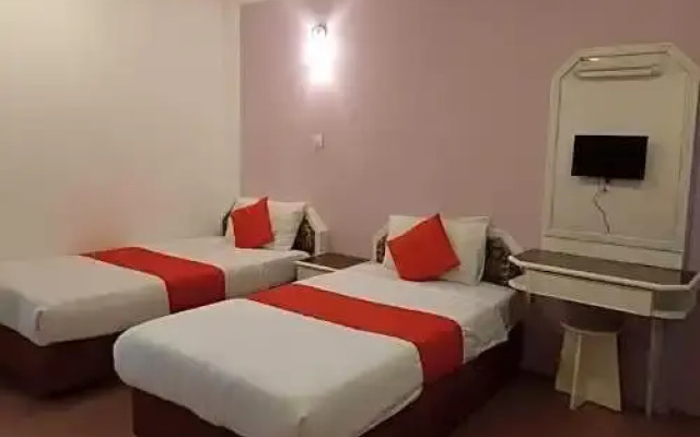 OYO 90306 G City Hotel