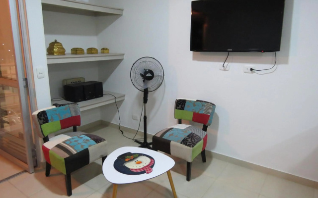 Precioso apartamento con piscina y wifi