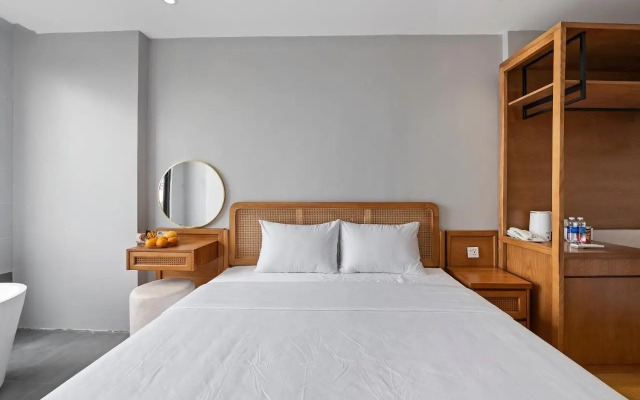 Lakeview Residence Hotel