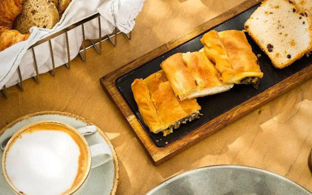 Portes Mykonos Suites & Villas