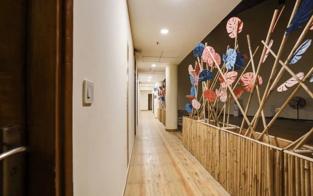 FabHotel Prime Royals Orchard