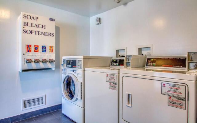 Motel 6 Buffalo, NY - Airport - Williamsville