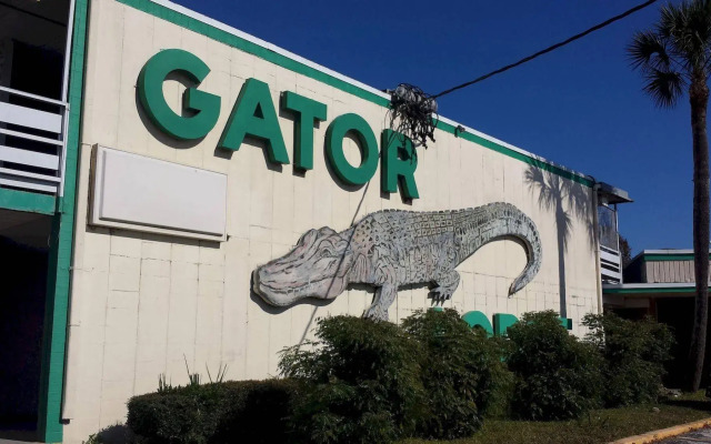 Gator Lodge