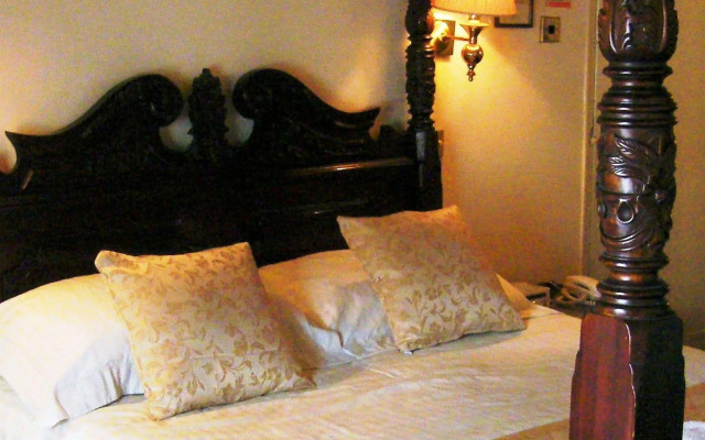 The Greyhound Coaching Inn