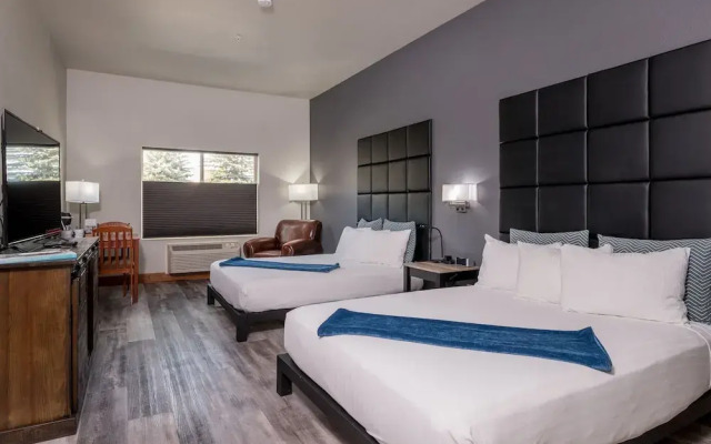 Wood River Inn & Suites