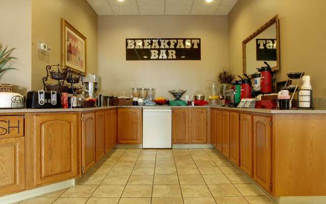 Americas Best Value Inn St. Louis South