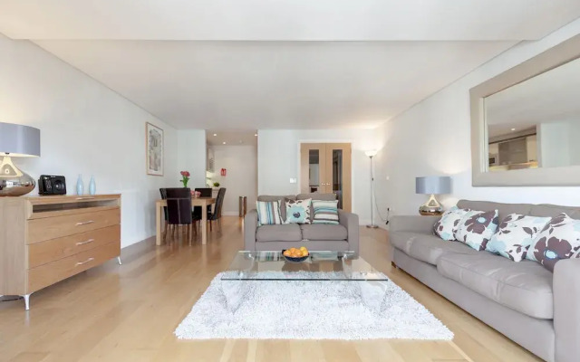 Marina Place by Roomspace Apartments
