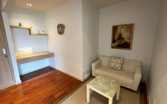 Deluxe apartment at Icon Park Condo