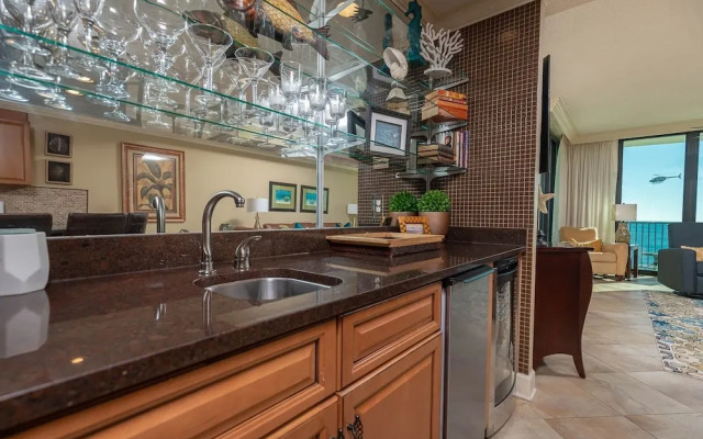 Phoenix Ix 505 3 Bedroom Condo