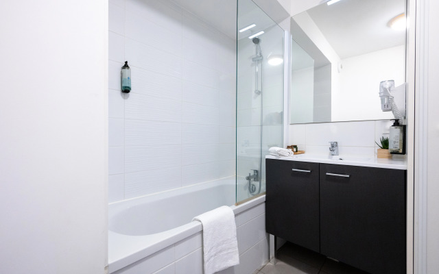 Nemea Appart Hotel Quai Victor Tours Centre