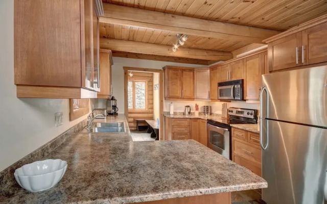 Chalet Navajo