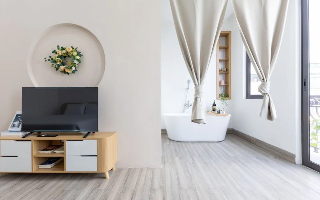 Lumi Hotel by  Vega