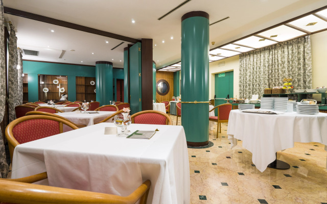 Hotel Carrobbio