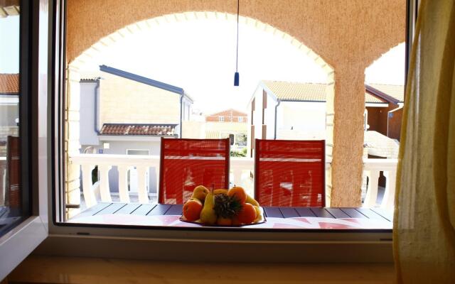 Almond - A2(4+2) in Vir