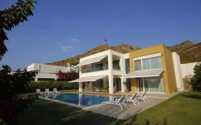 Villa Beaton