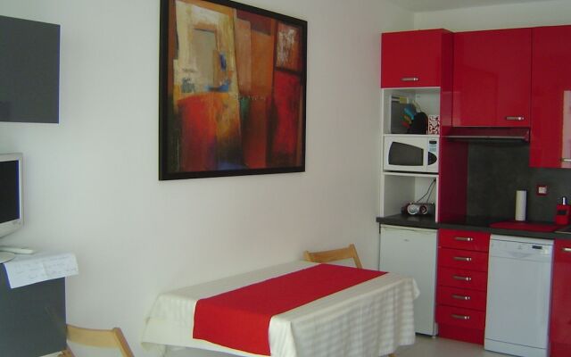 Azur Best Housing Cousin