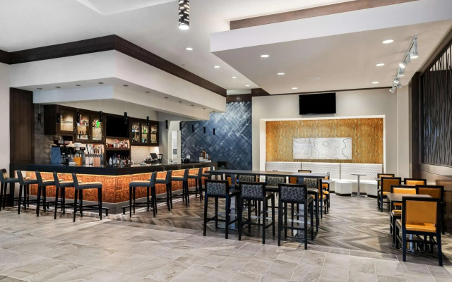 Embassy Suites by Hilton Houston West - Katy
