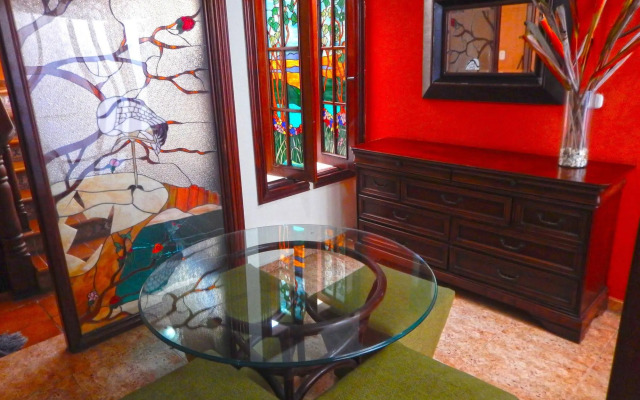 Suite Colonial by Cristi