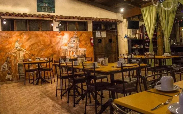 Hotel & Suites Posada Molina