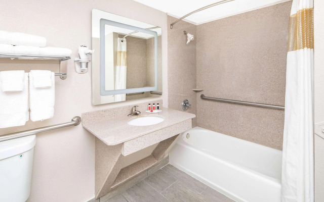 Ramada Limited Suites Alpharetta