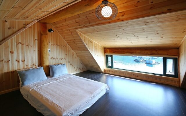 Tongyeong Daore Pension