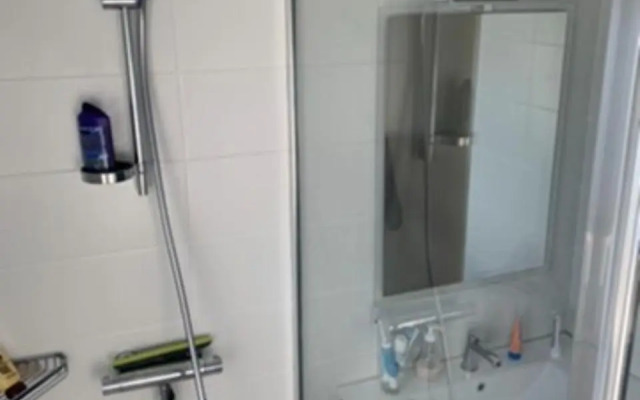 65 m2 Centre vannes 2 ch wifi parking