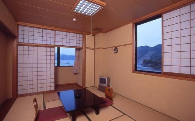 Suigetsu – Hotel Rooms – Obama