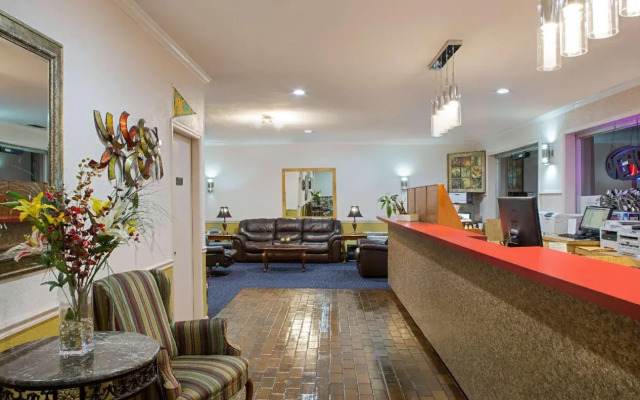 Days Inn Tallahassee-Government Center