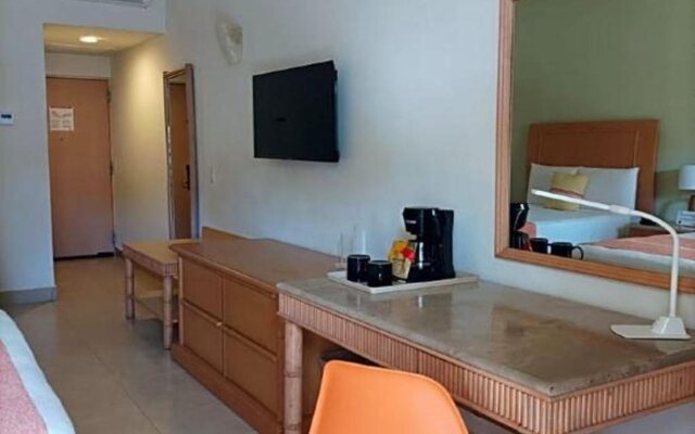 Binniguenda Huatulco & Beach Club